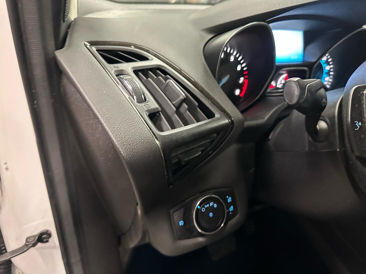 Ford Escape 4WD 4dr Titanium 2014