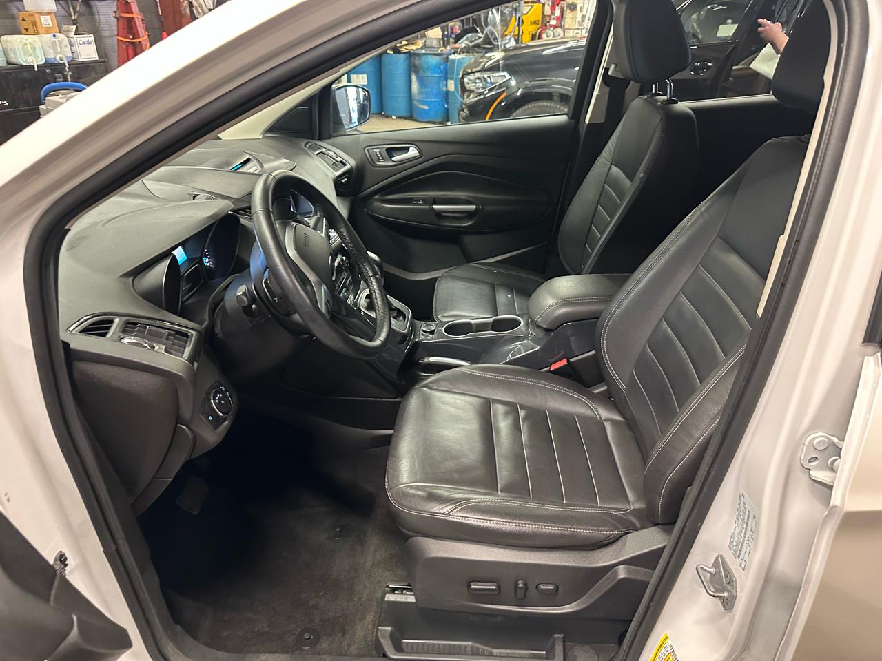 Ford Escape 4WD 4dr Titanium 2014