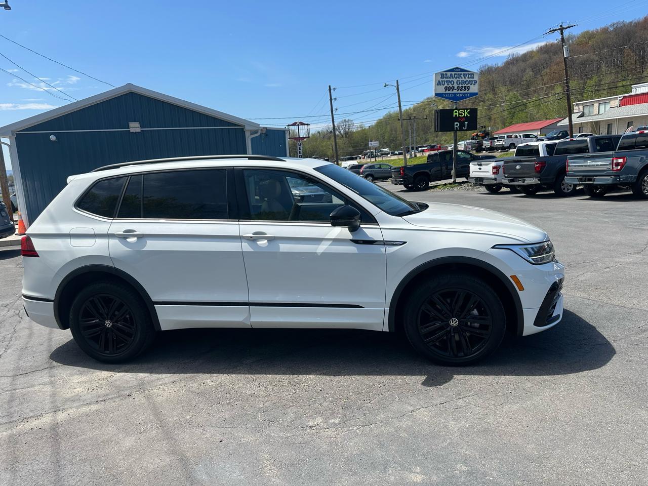 Volkswagen Tiguan 2.0T SE R-Line Black 4MOTION 2022