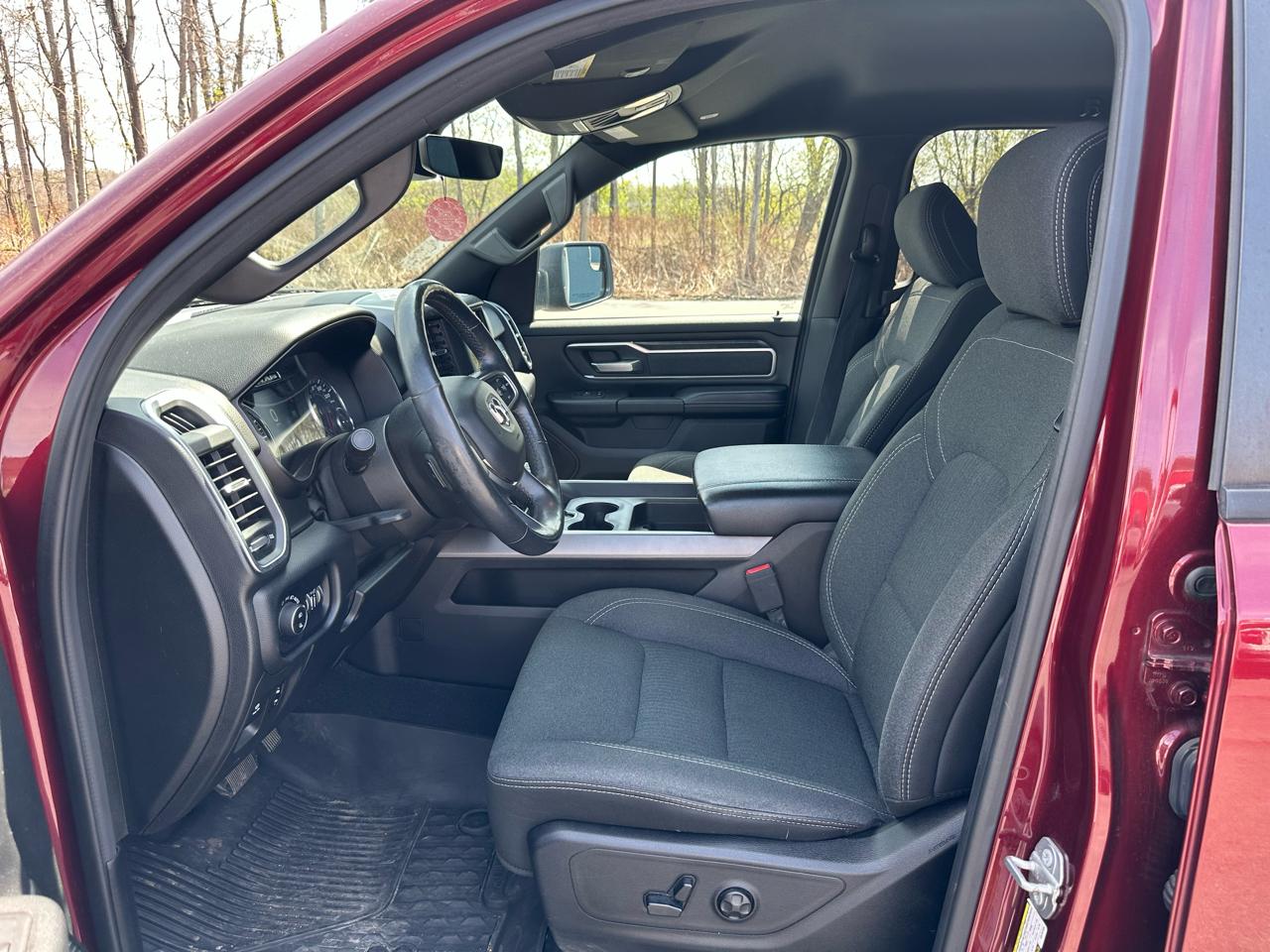 RAM 1500 Big Horn/Lone Star 4x4 Crew Cab 5'7" Box 2019