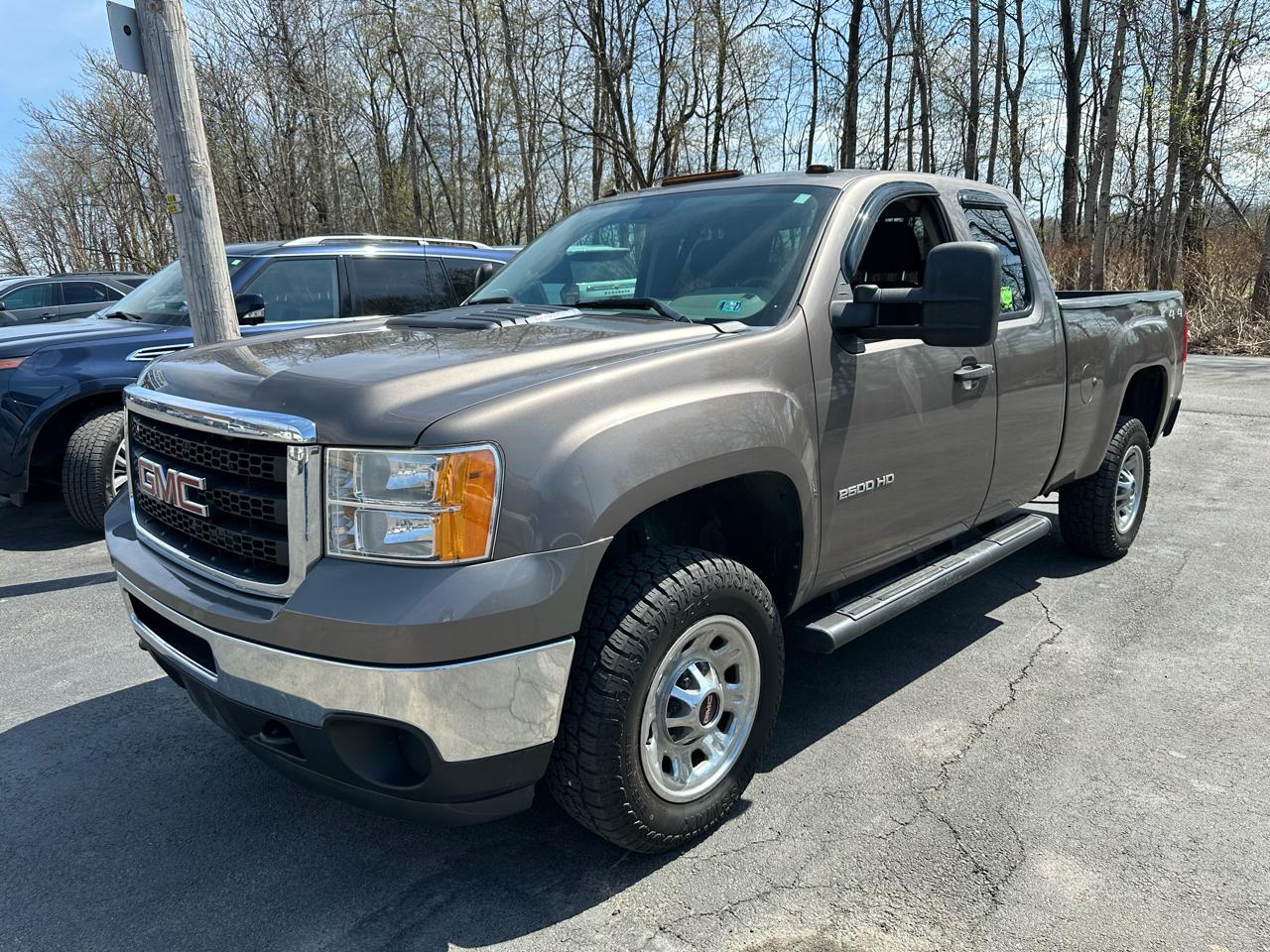GMC Sierra 2500HD 4WD Ext Cab 144.2" Work Truck 2013