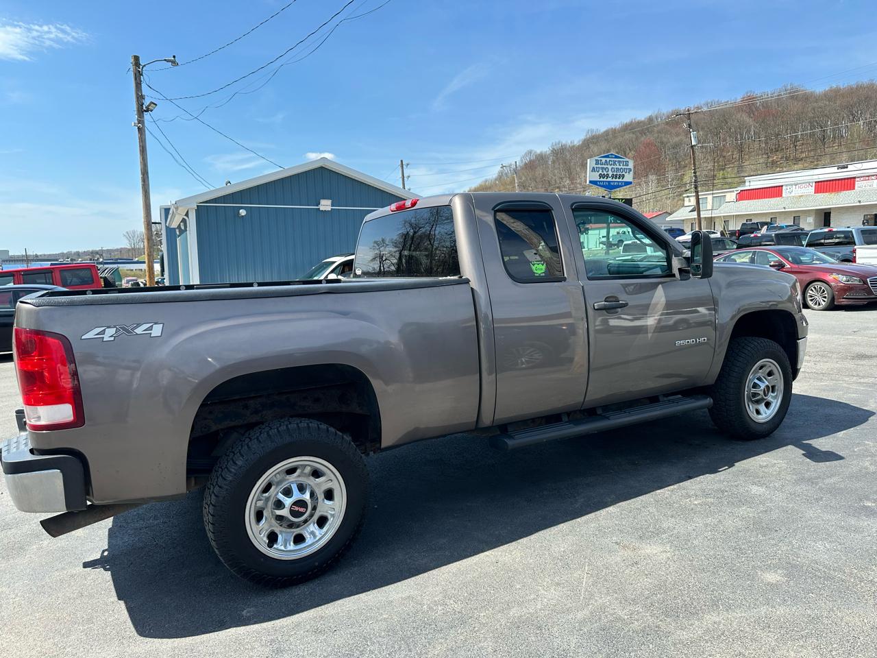 GMC Sierra 2500HD 4WD Ext Cab 144.2" Work Truck 2013