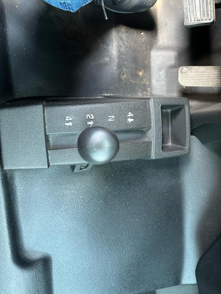 GMC Sierra 2500HD 4WD Ext Cab 144.2" Work Truck 2013