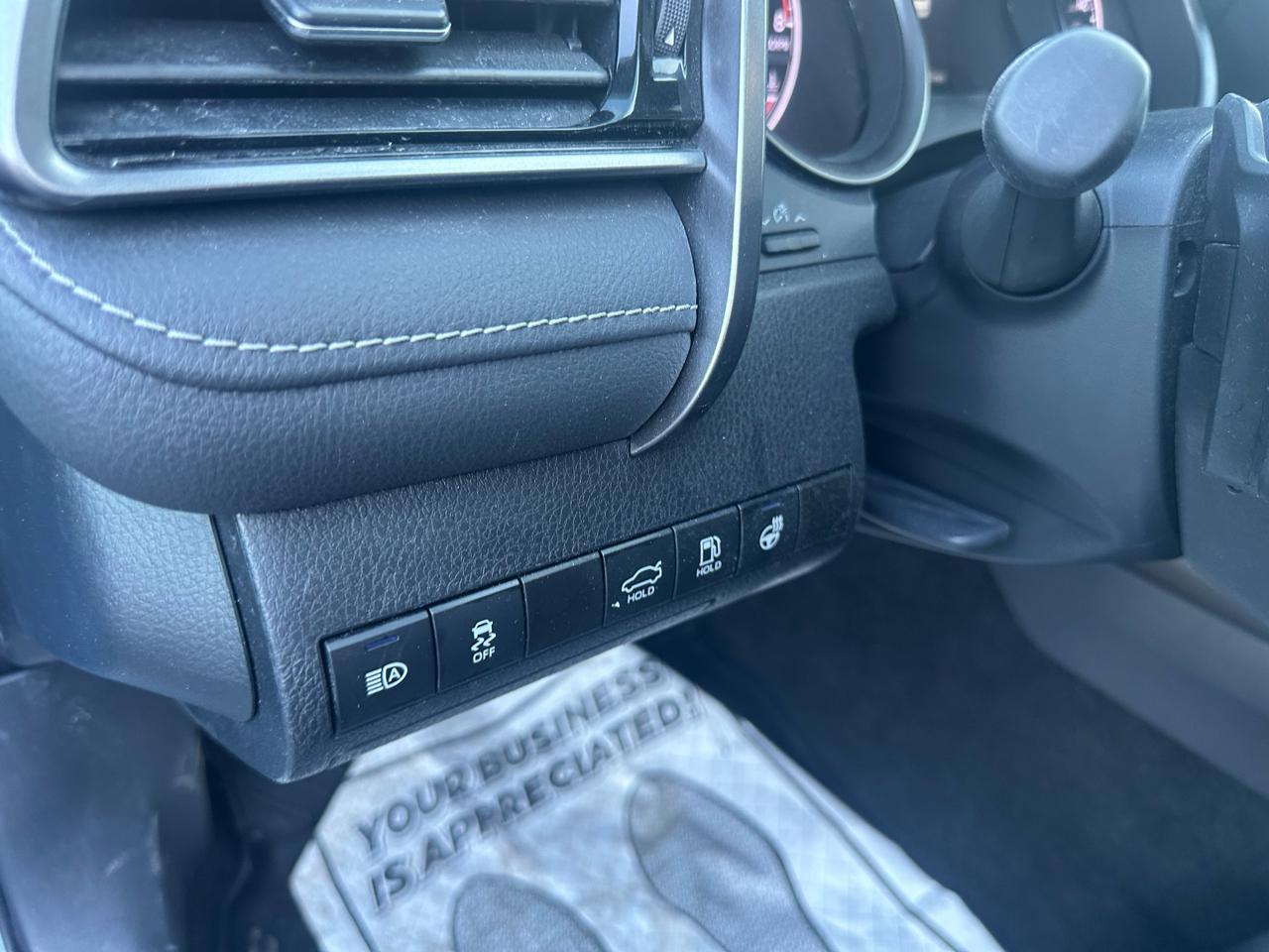 Toyota Camry SE Auto AWD (Natl) 2023