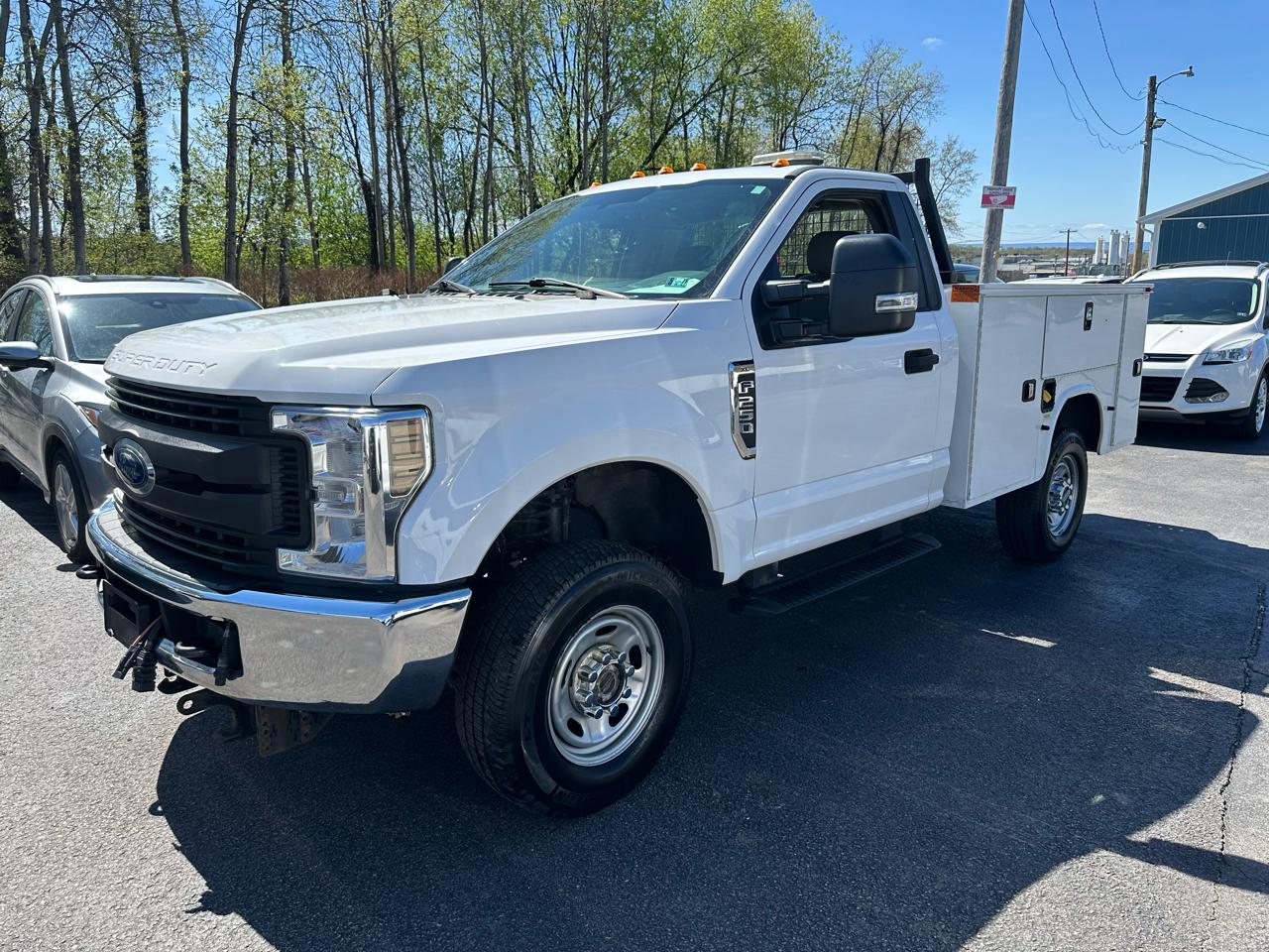 2018 Ford Super Duty F-250 SRW XL 4WD Reg Cab 8' Box