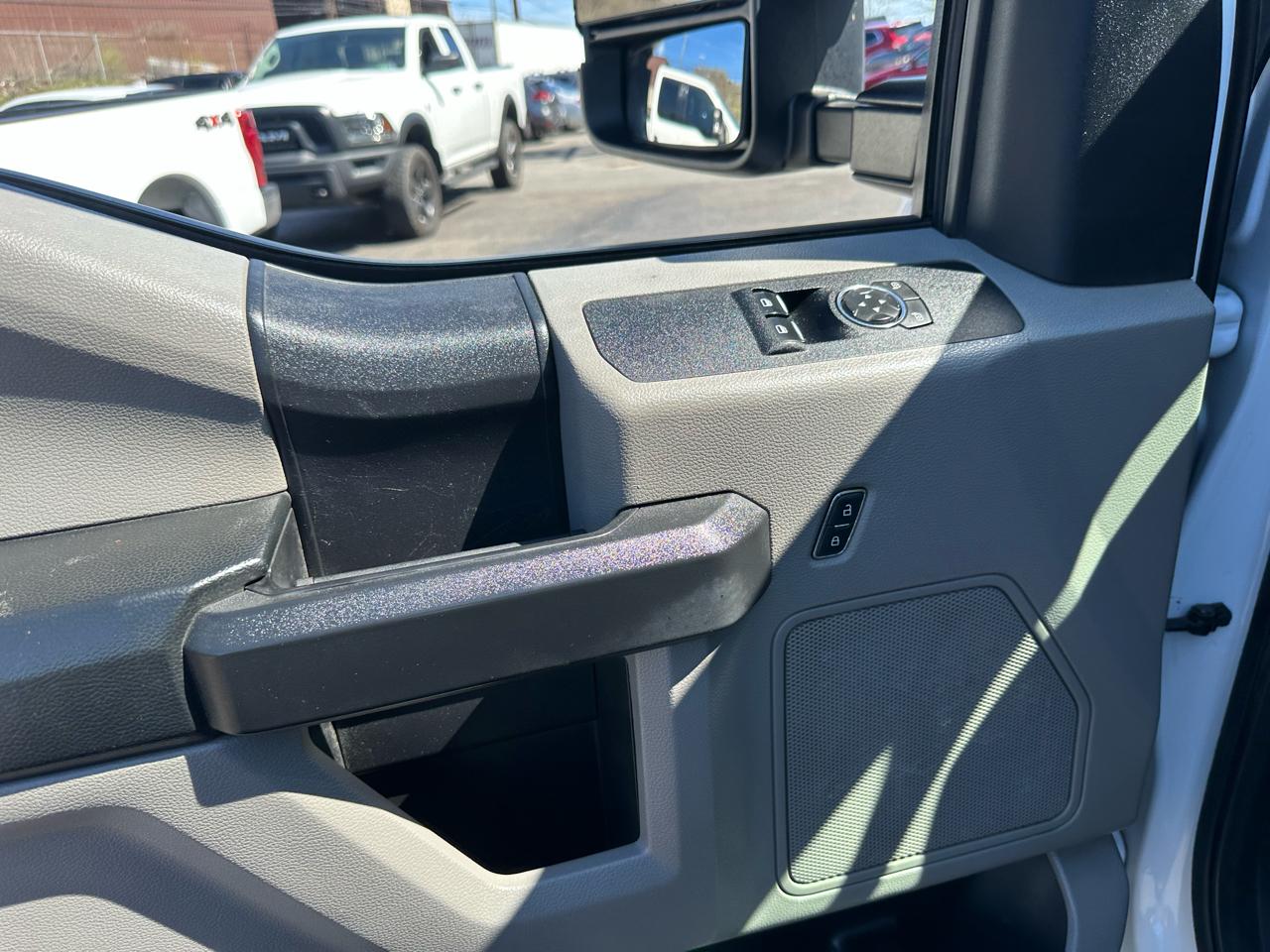 Ford Super Duty F-250 SRW XL 4WD Reg Cab 8' Box 2018