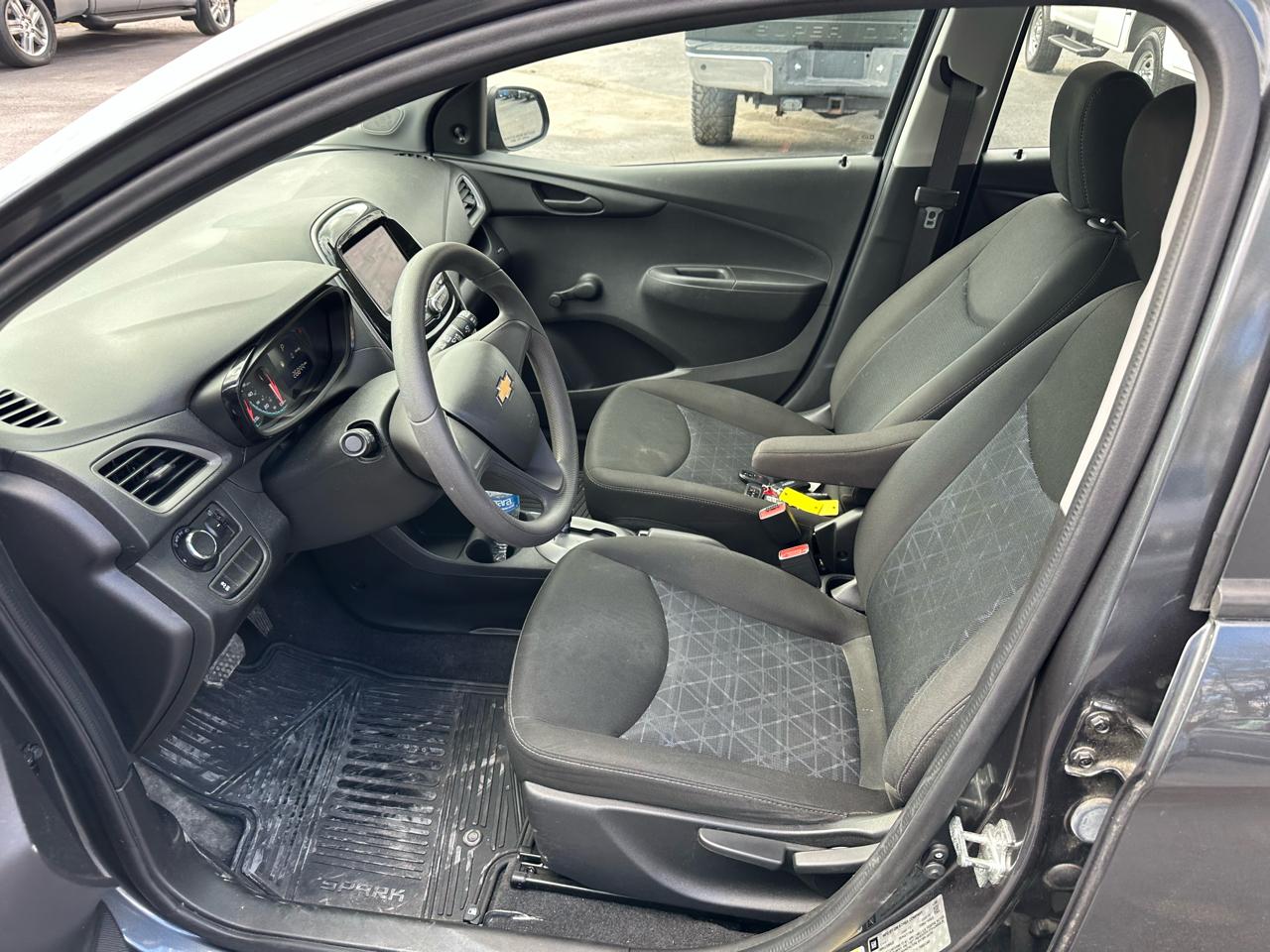 Chevrolet Spark 4dr HB CVT LS 2021