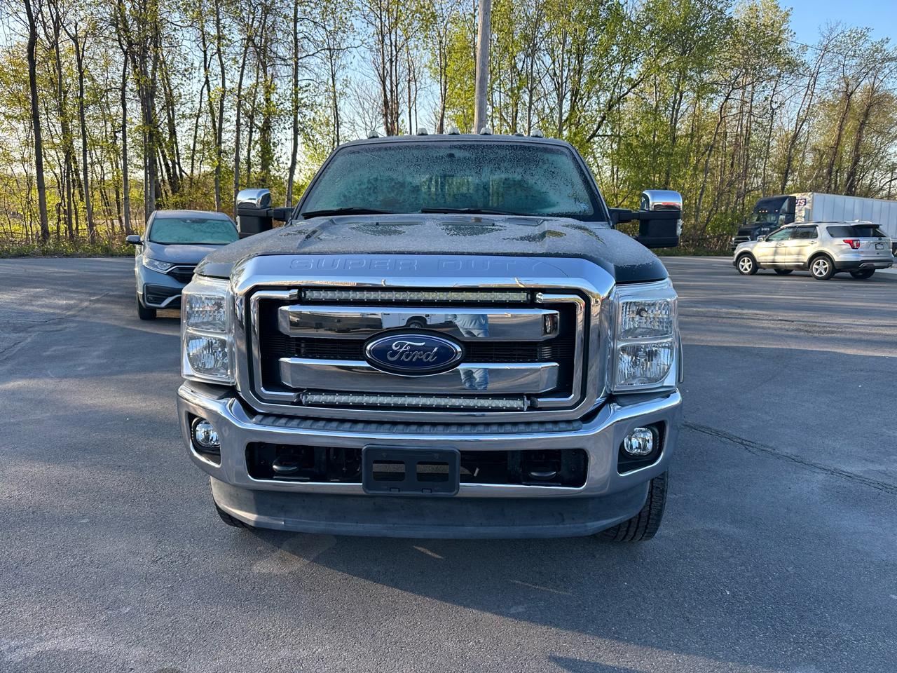 Ford Super Duty F-250 SRW Lariat 4WD Crew Cab 8' Box 2015