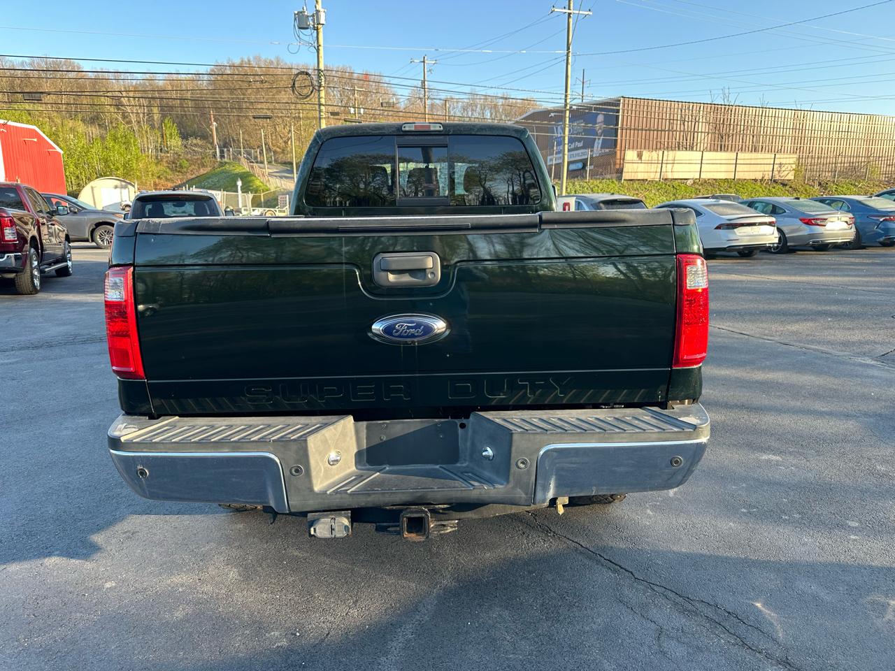 Ford Super Duty F-250 SRW Lariat 4WD Crew Cab 8' Box 2015