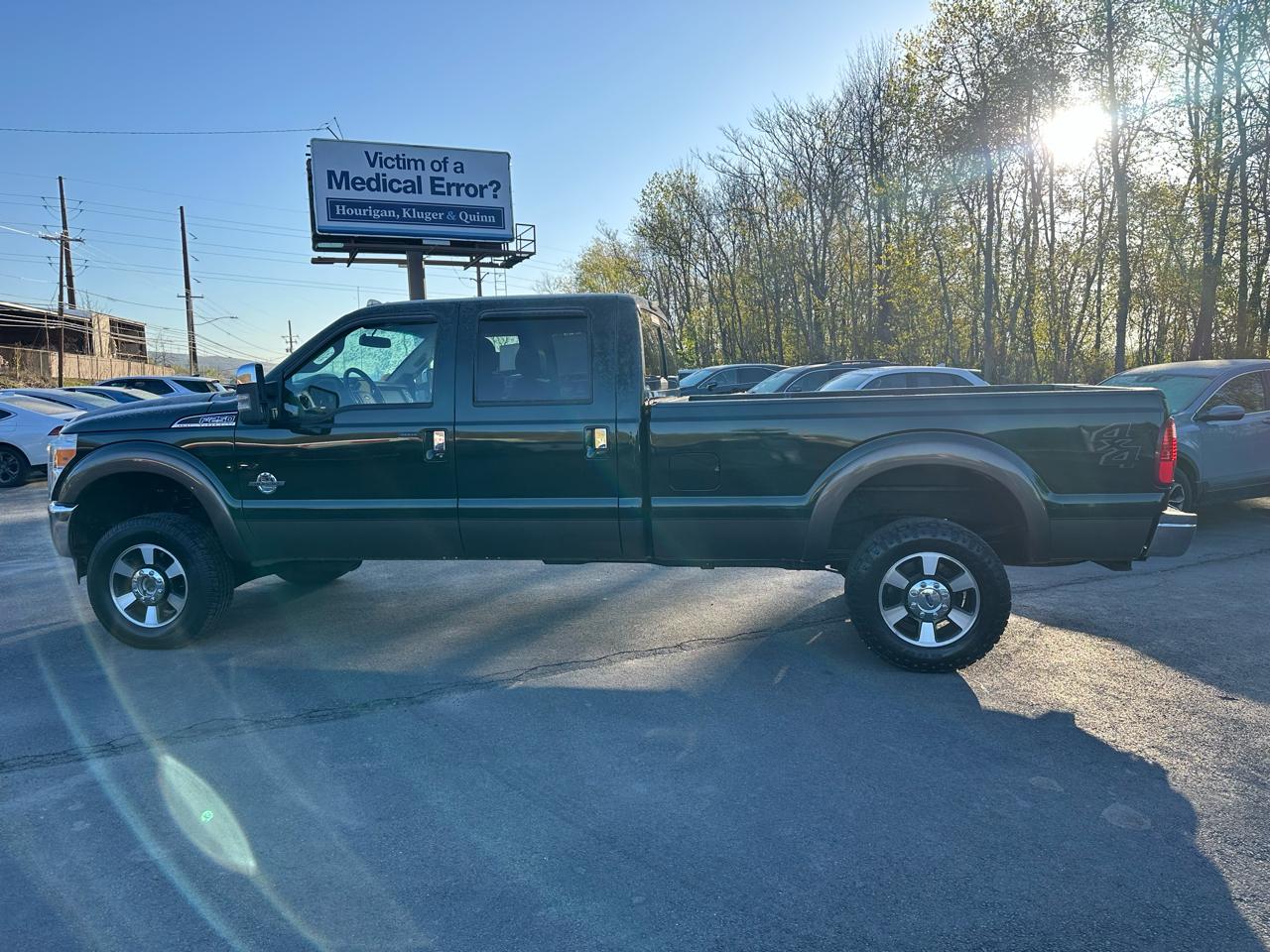Ford Super Duty F-250 SRW Lariat 4WD Crew Cab 8' Box 2015