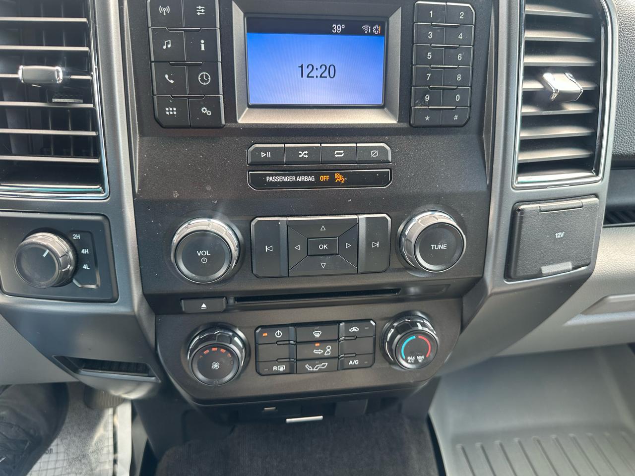 Ford F-150 4WD SuperCab 145" XLT 2018