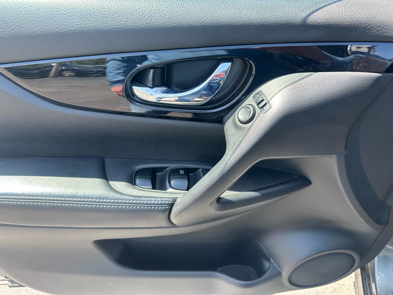 Nissan Rogue Sport AWD SV 2017