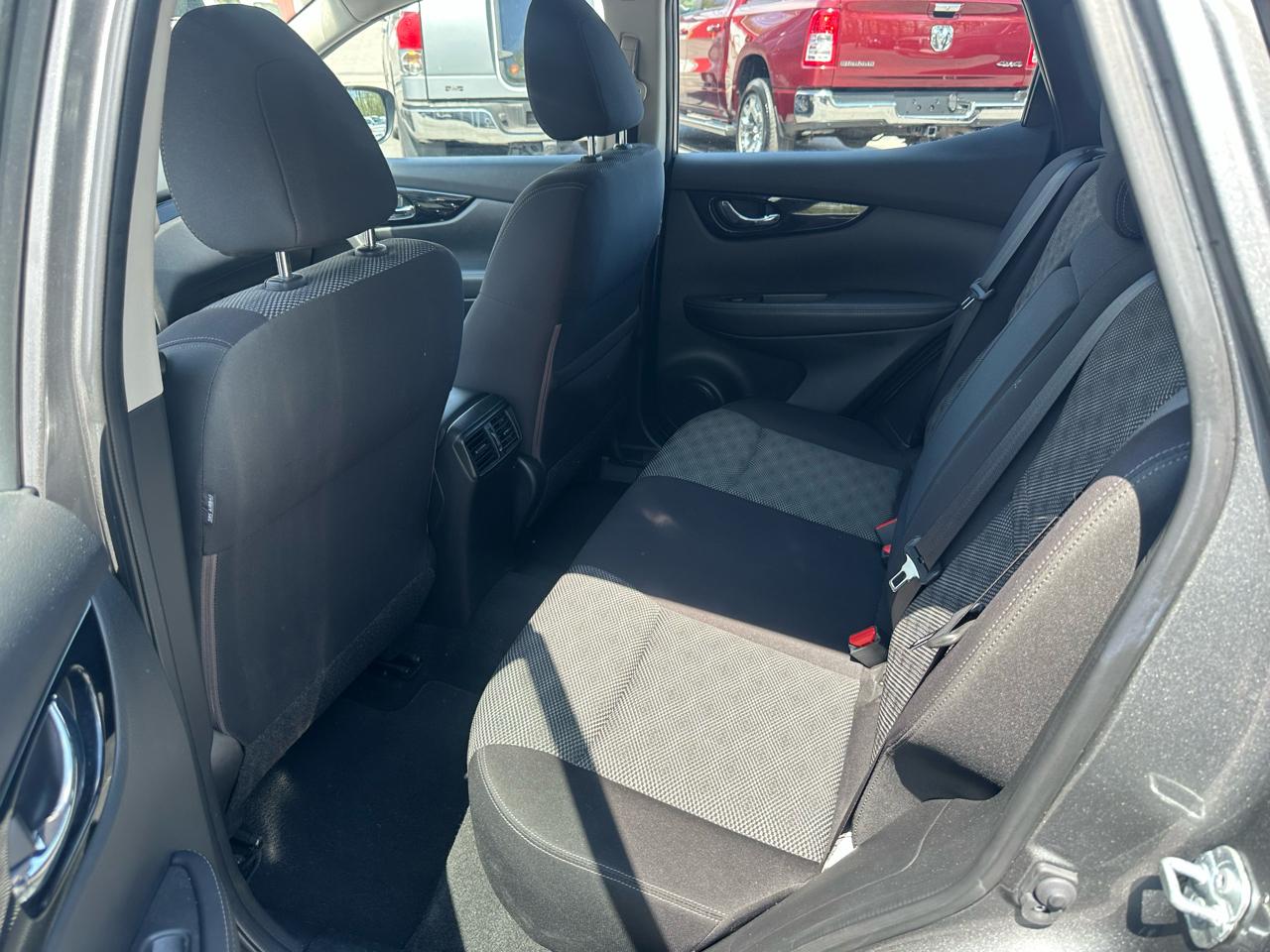 Nissan Rogue Sport AWD SV 2017