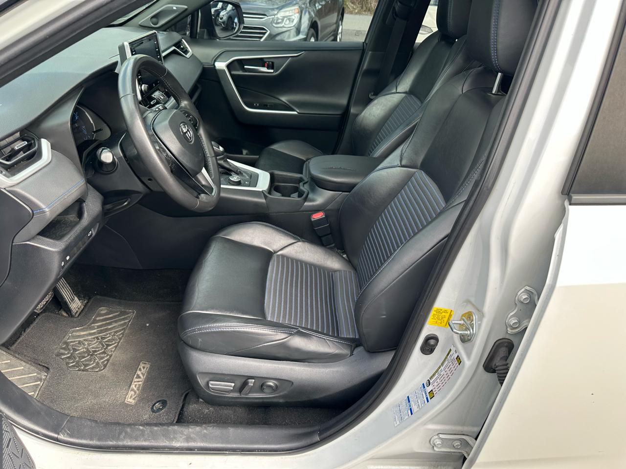 Toyota RAV4 Hybrid XSE AWD (Natl) 2019