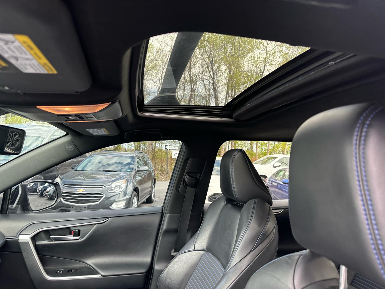 Toyota RAV4 Hybrid XSE AWD (Natl) 2019