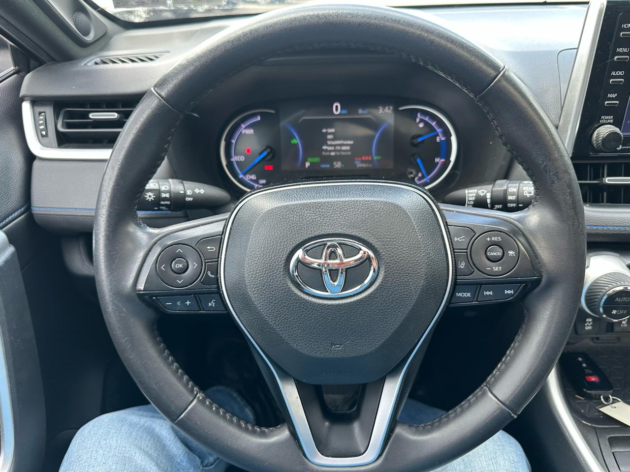 Toyota RAV4 Hybrid XSE AWD (Natl) 2019