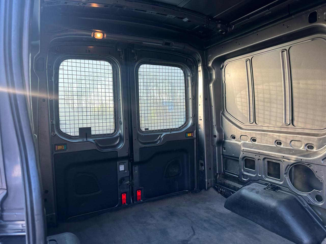 Ford Transit Cargo Van T-150 130" Med Rf 8600 GVWR Sliding RH Dr 2015