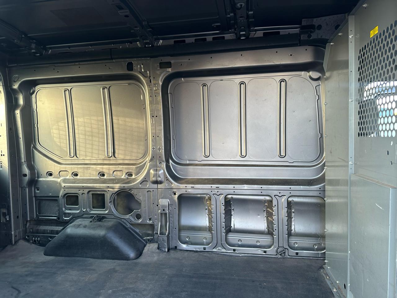 Ford Transit Cargo Van T-150 130" Med Rf 8600 GVWR Sliding RH Dr 2015