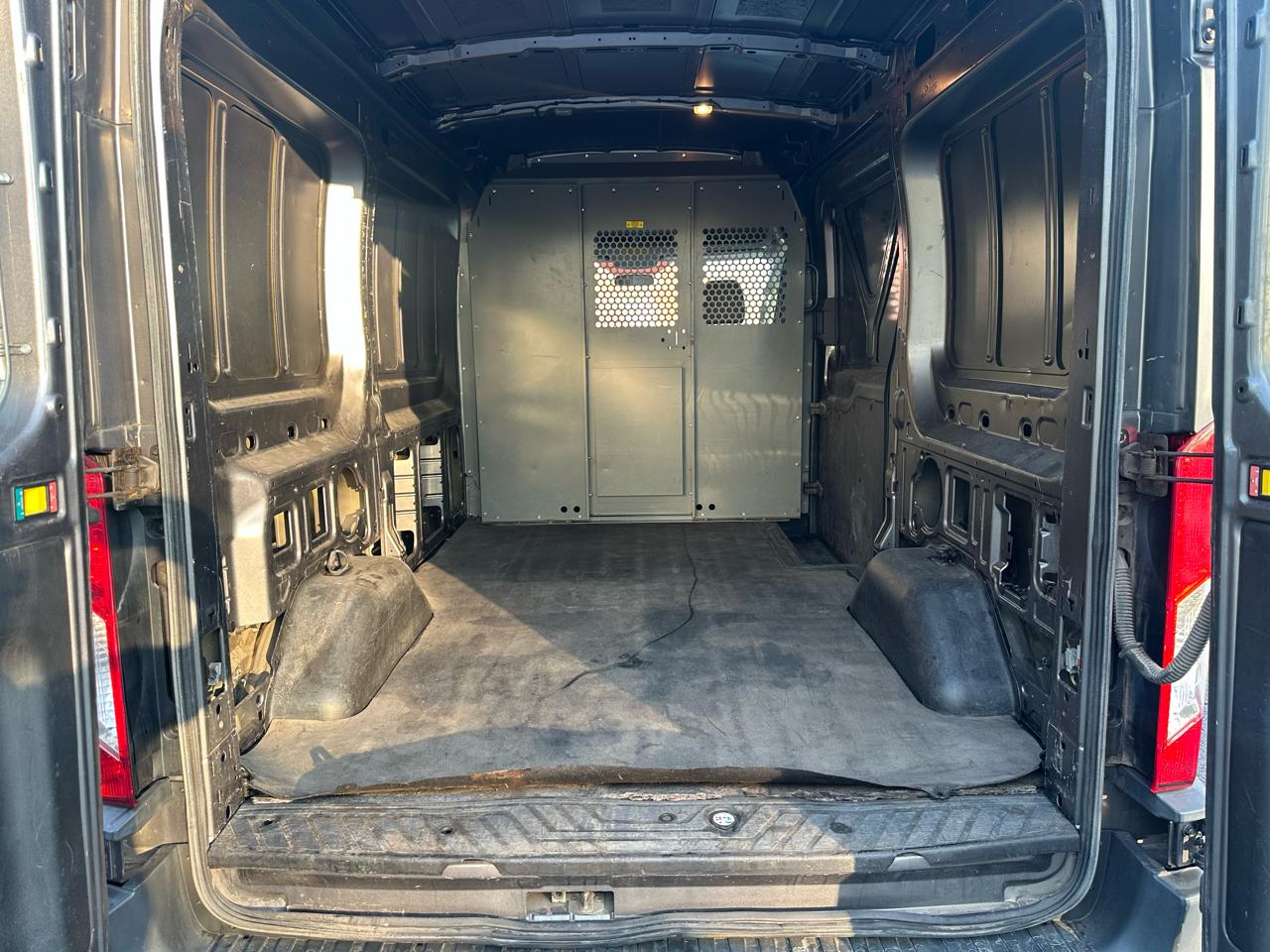 Ford Transit Cargo Van T-150 130" Med Rf 8600 GVWR Sliding RH Dr 2015