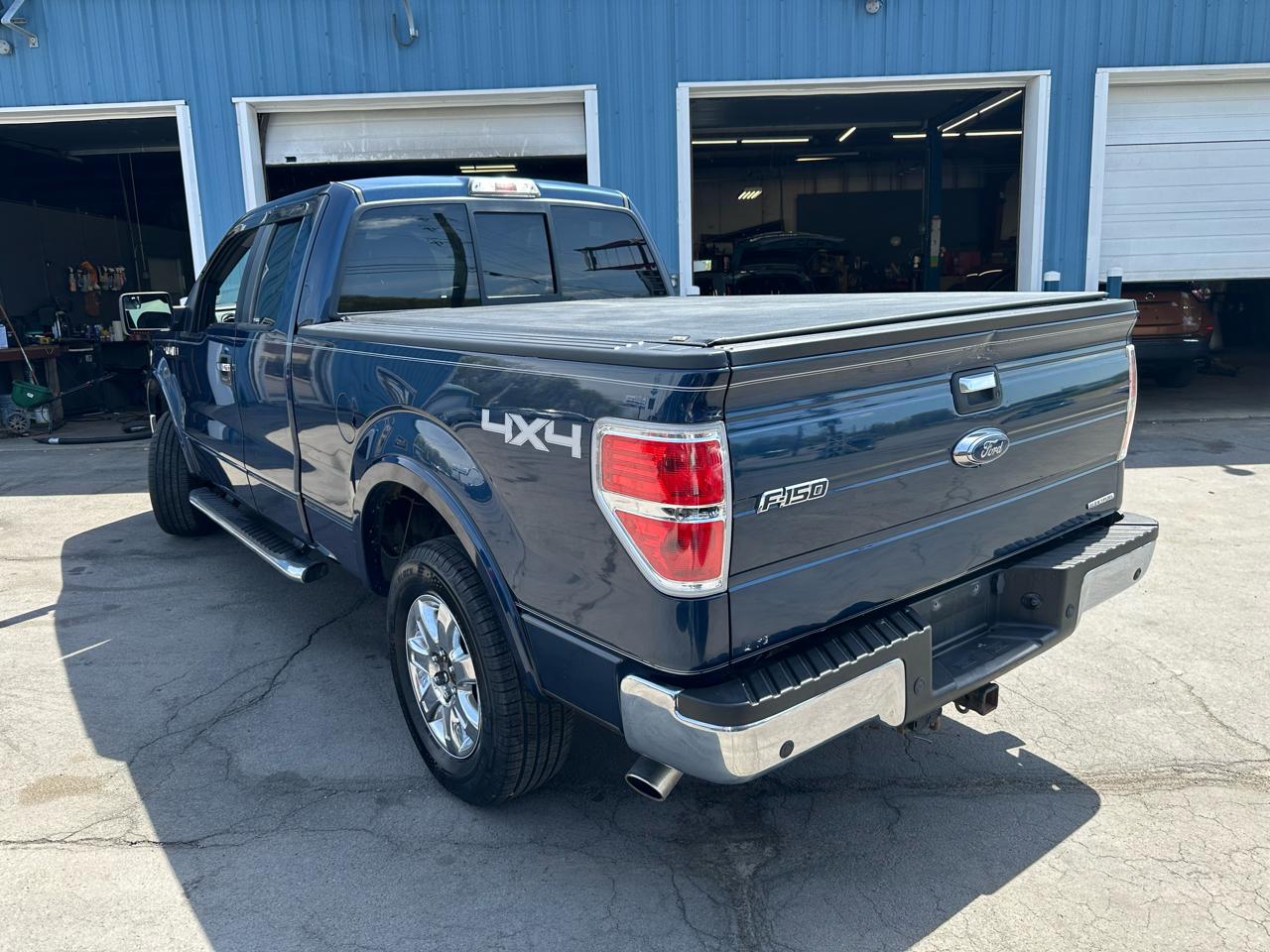 Ford F-150 4WD SuperCab 145" Lariat 2014