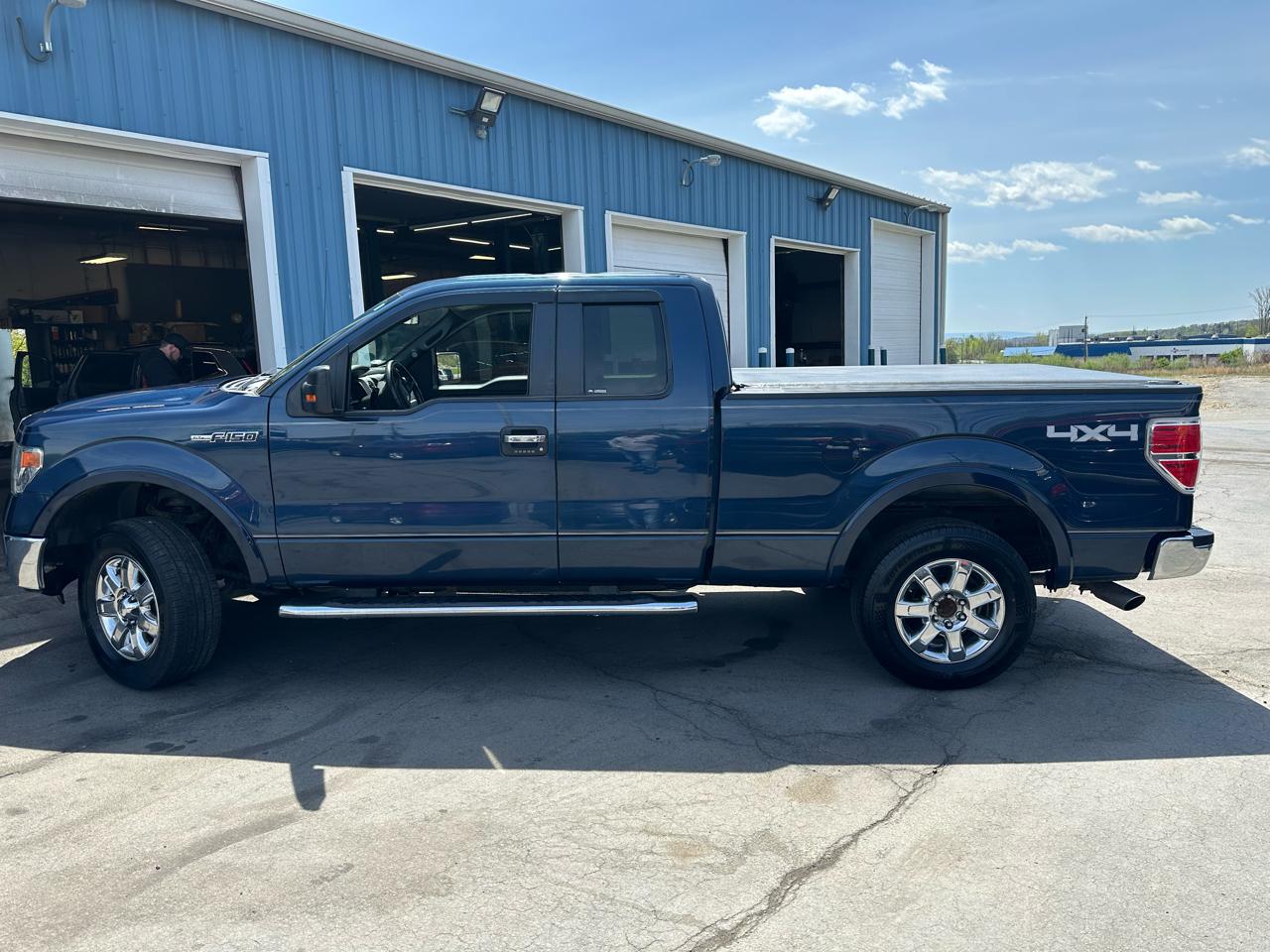 Ford F-150 4WD SuperCab 145" Lariat 2014