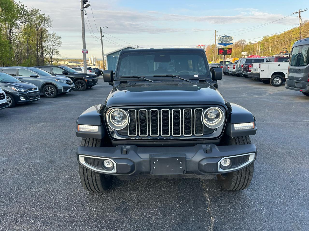 Jeep Wrangler 4xe Sahara 4x4 2025