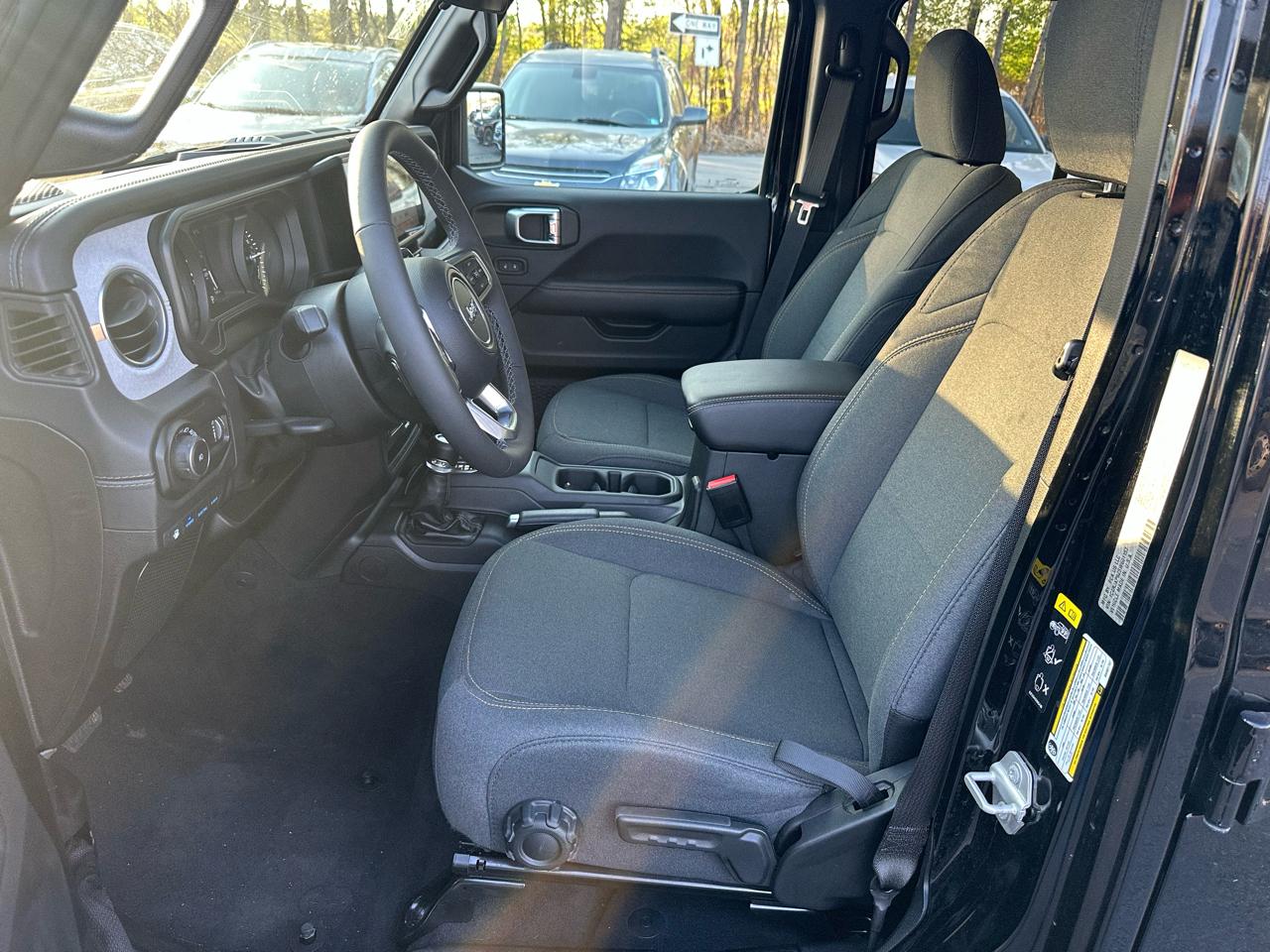 Jeep Wrangler 4xe Sahara 4x4 2025