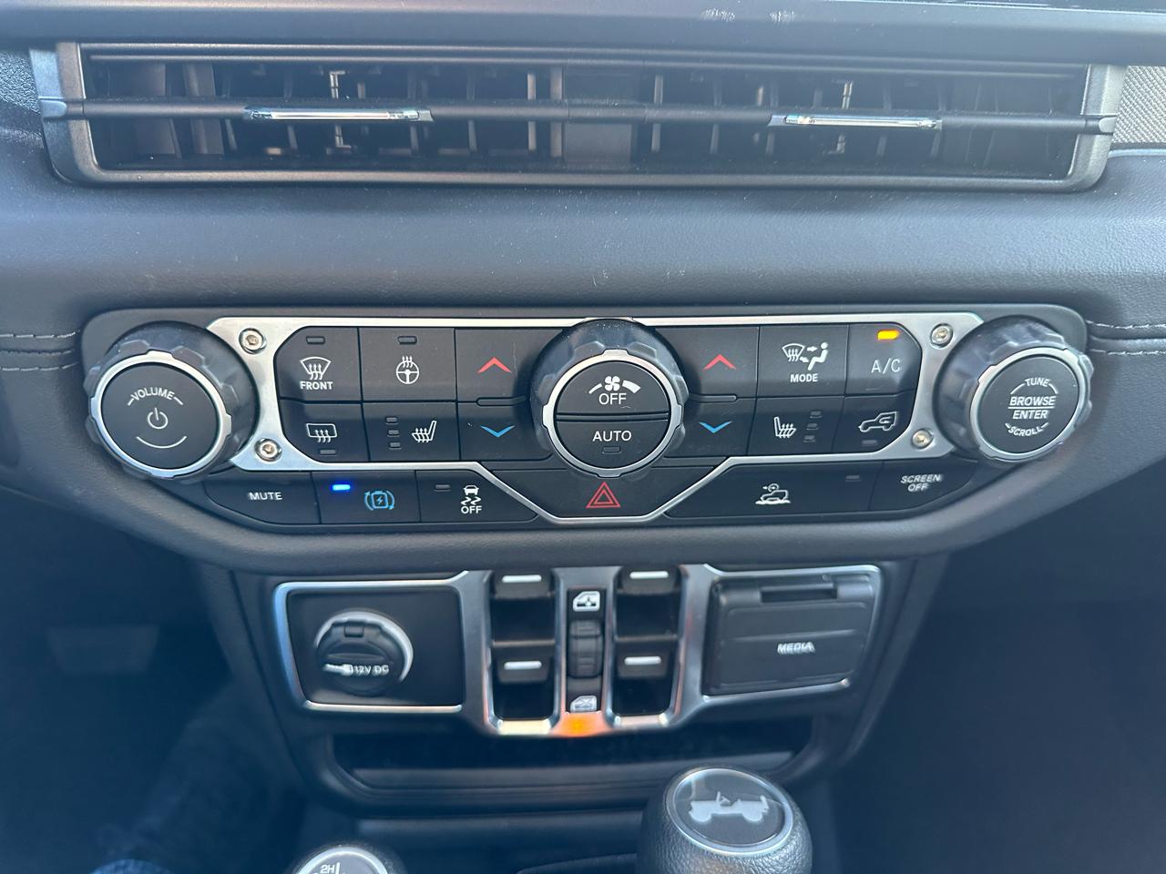 Jeep Wrangler 4xe Sahara 4x4 2025