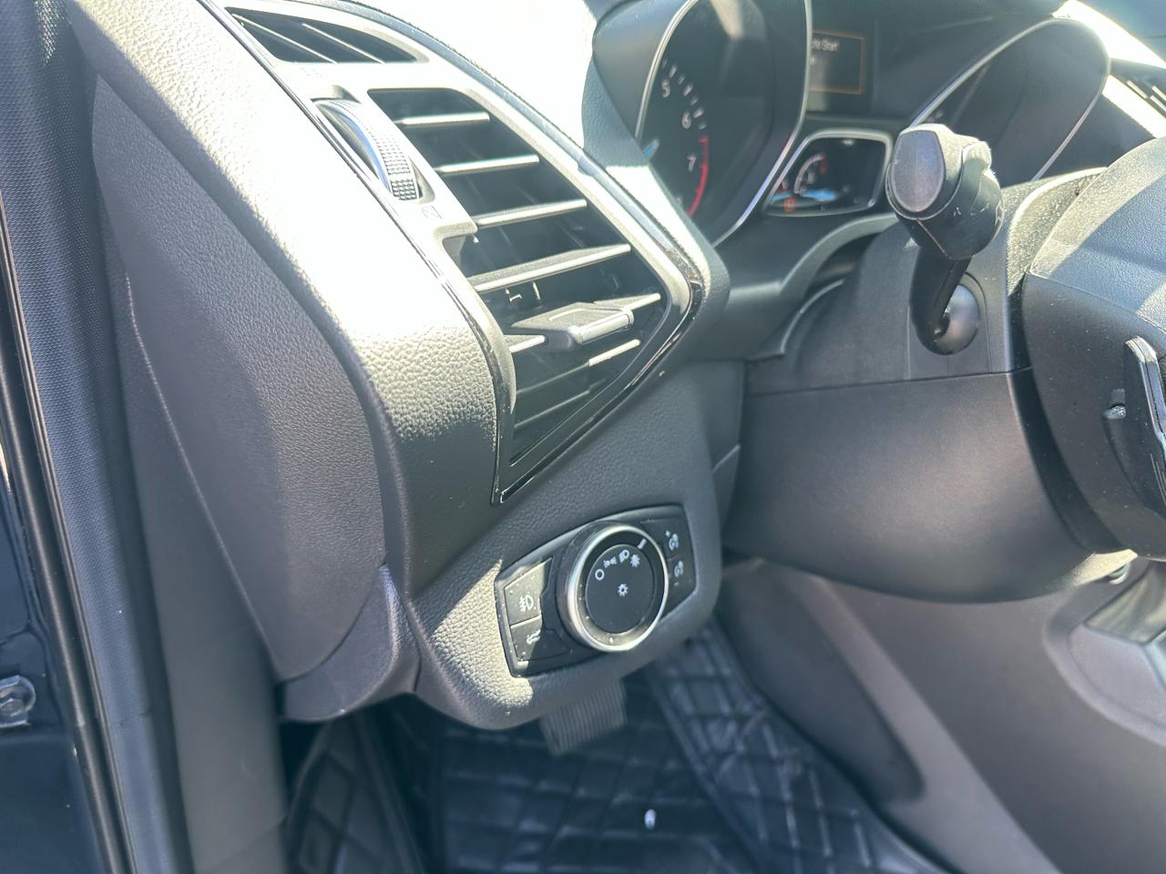 Ford Escape Titanium 4WD 2017