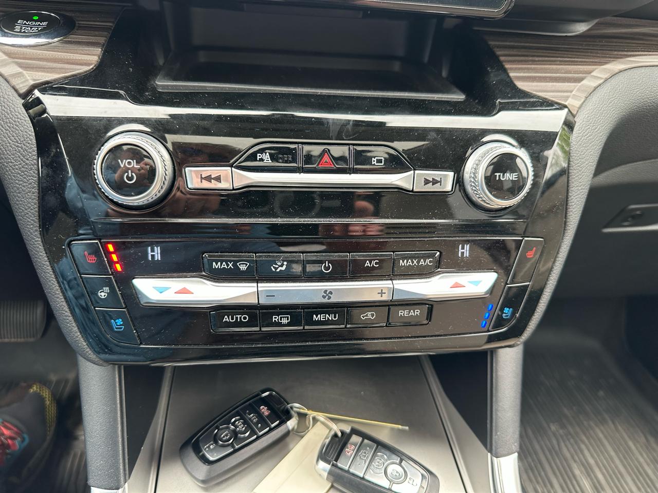 Ford Explorer Limited 4WD 2021