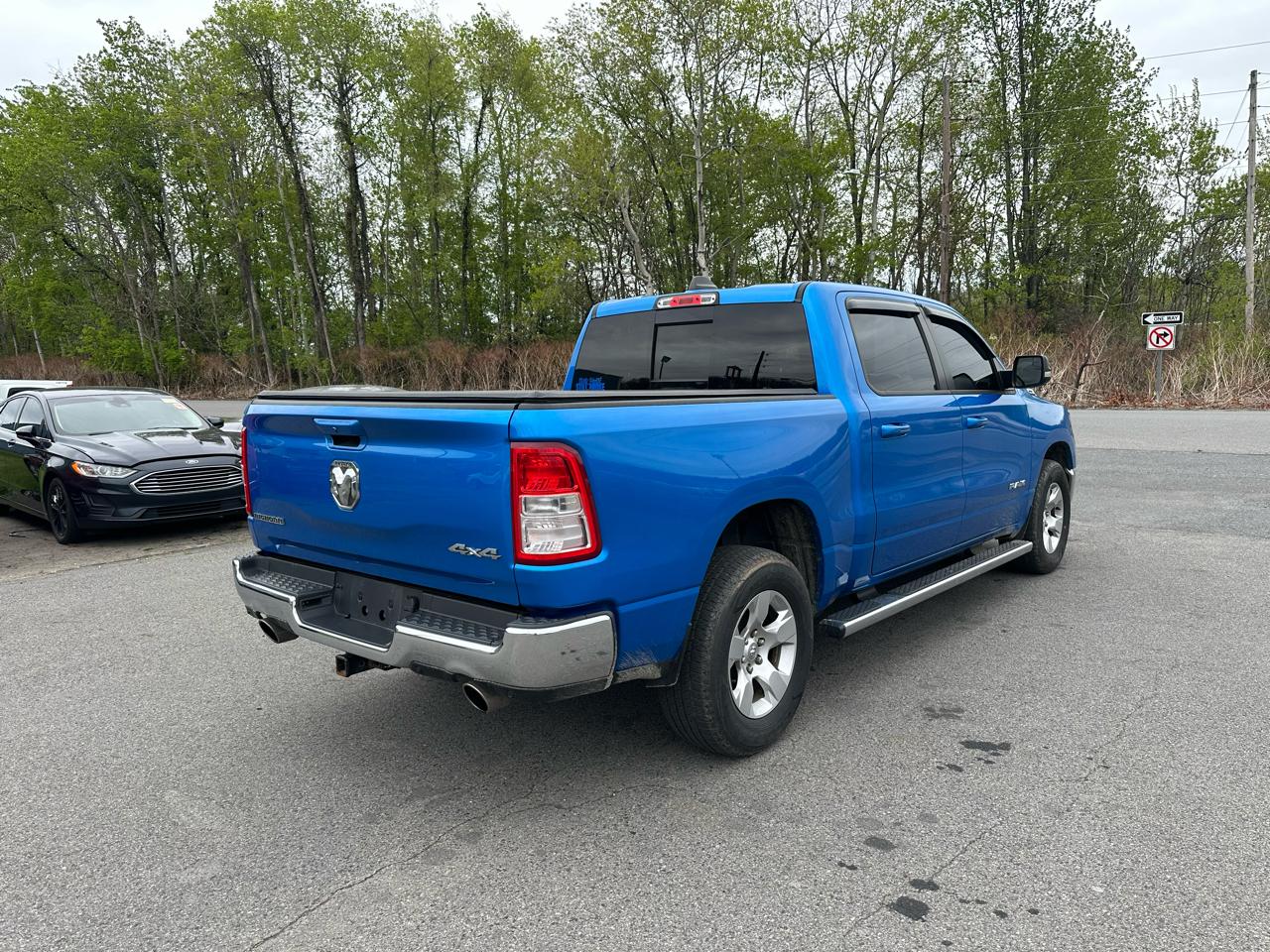 RAM 1500 Big Horn 4x4 Crew Cab 5'7" Box 2021