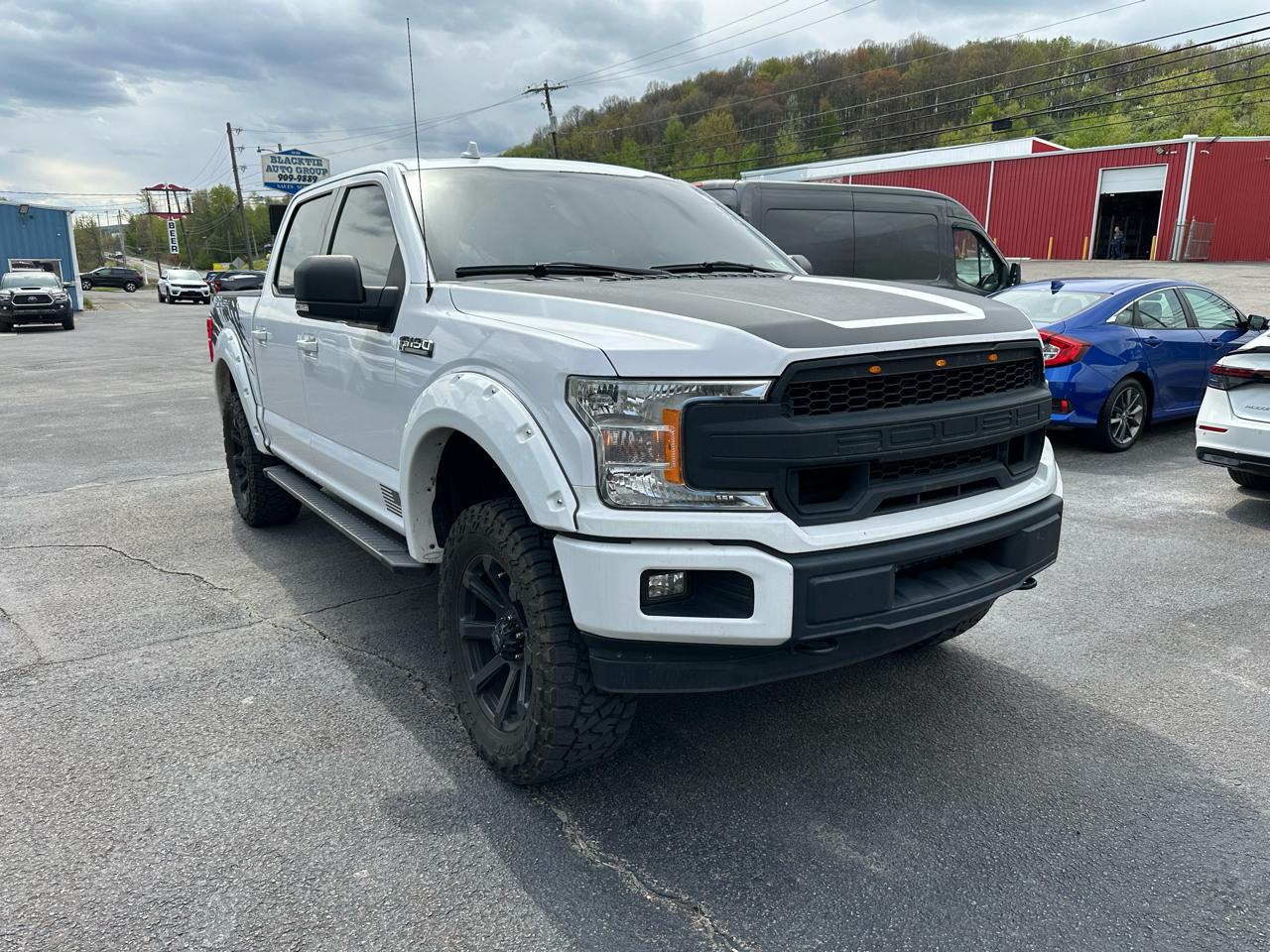 Ford F-150 4WD SuperCrew 145" XLT 2018