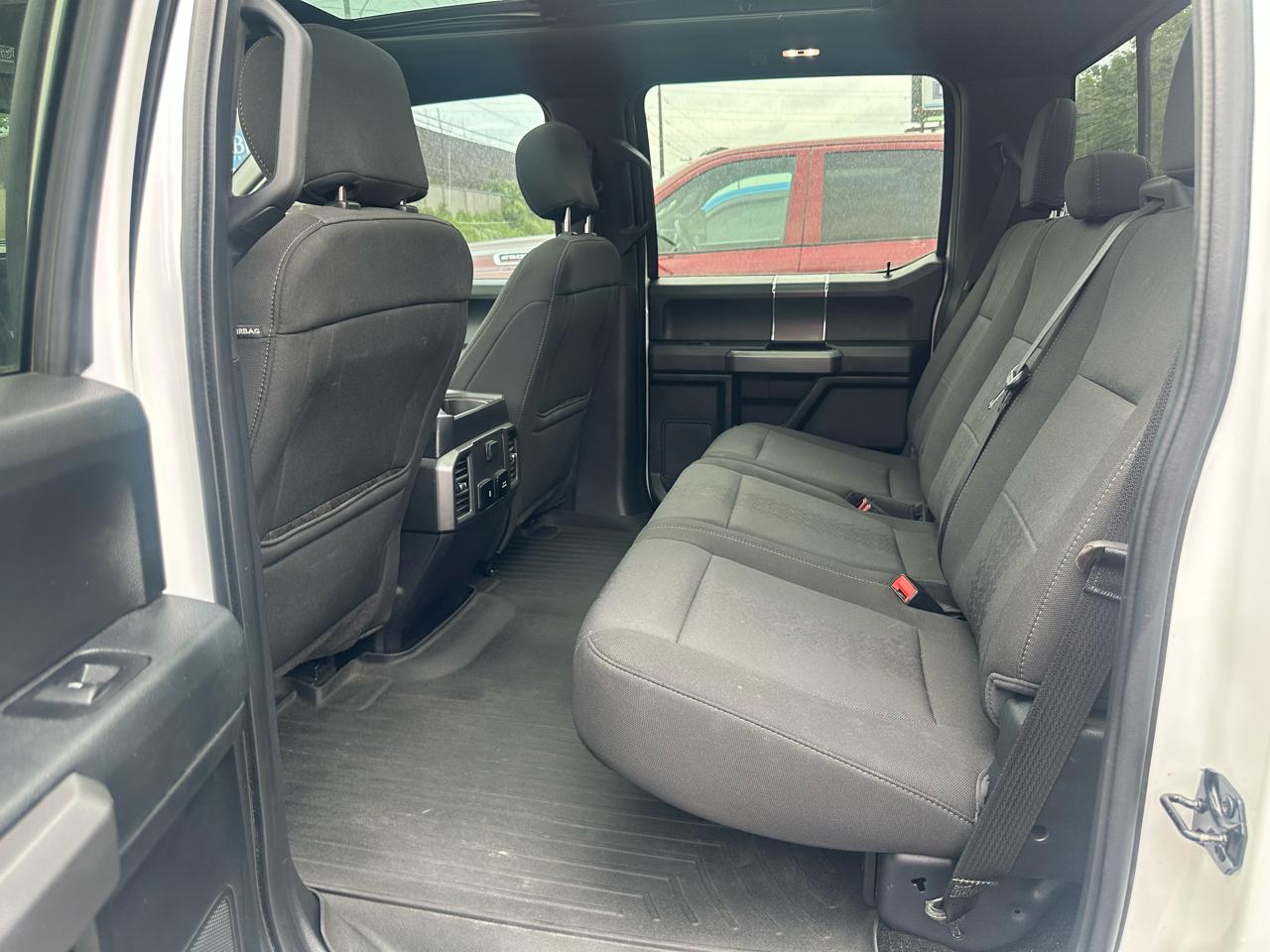 Ford F-150 4WD SuperCrew 145" XLT 2018