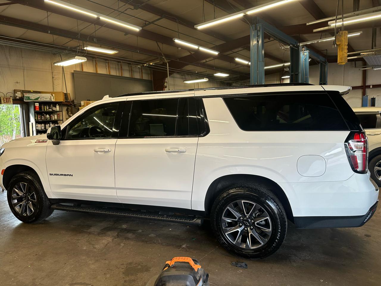 Chevrolet Suburban 4WD 4dr Z71 2021