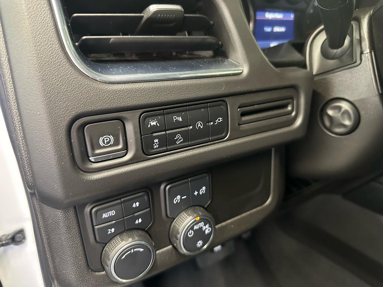 Chevrolet Suburban 4WD 4dr Z71 2021