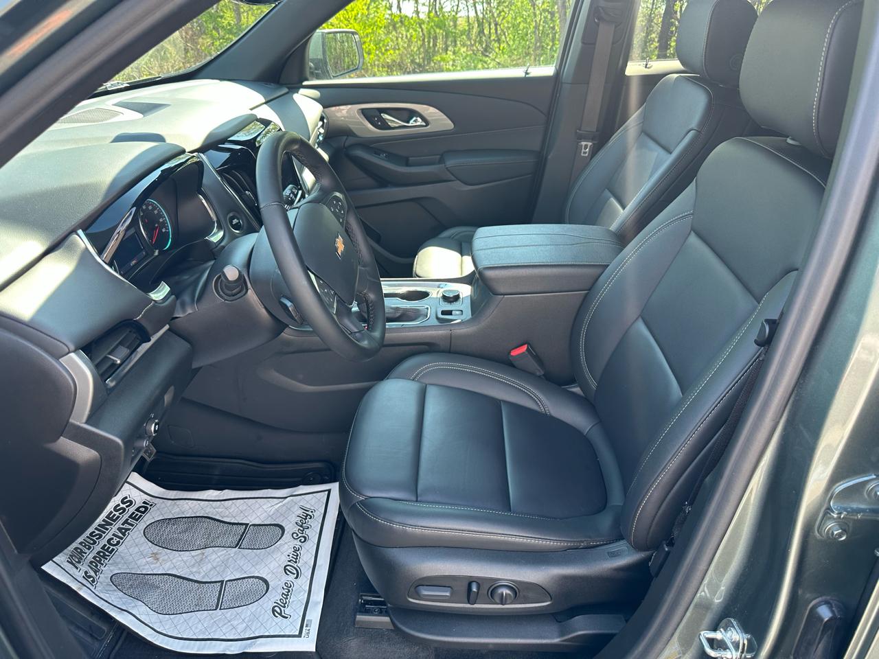 Chevrolet Traverse AWD 4dr LT Leather 2023