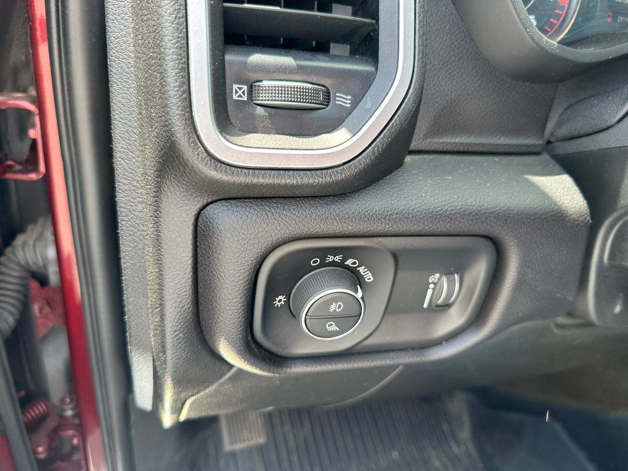 RAM 2500 Big Horn 4x4 Reg Cab 8' Box 2023