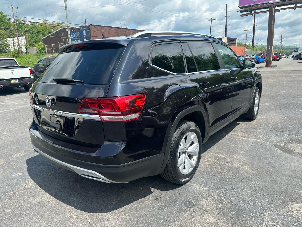 View vehicle photo 5