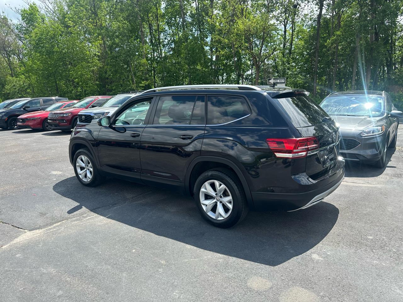 View vehicle photo 7