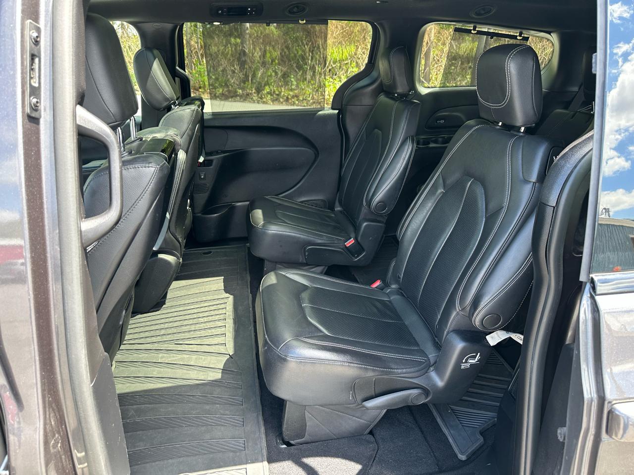 Chrysler Pacifica Touring L AWD 2021