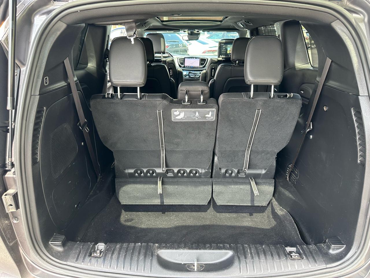 Chrysler Pacifica Touring L AWD 2021