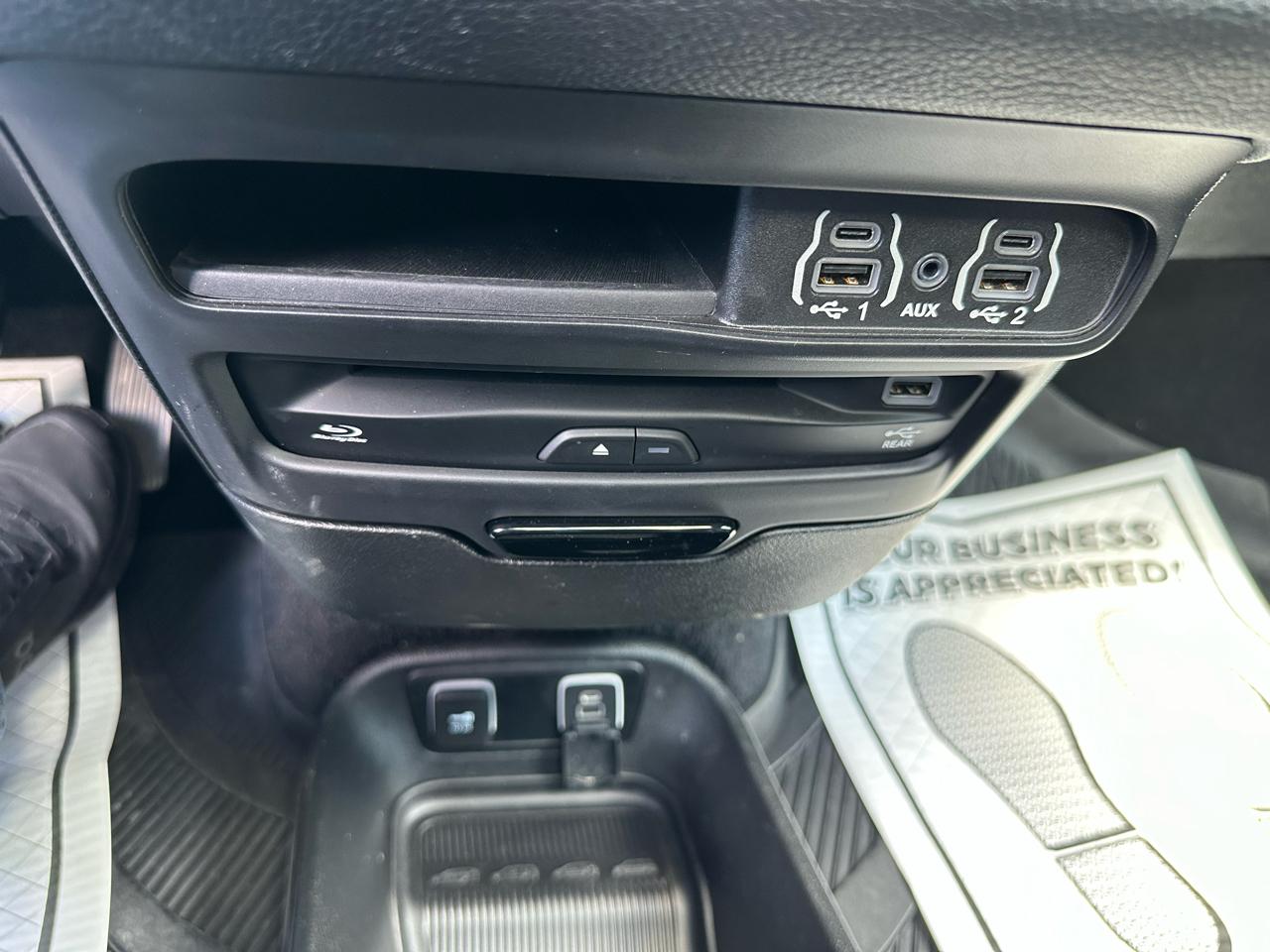 Chrysler Pacifica Touring L AWD 2021