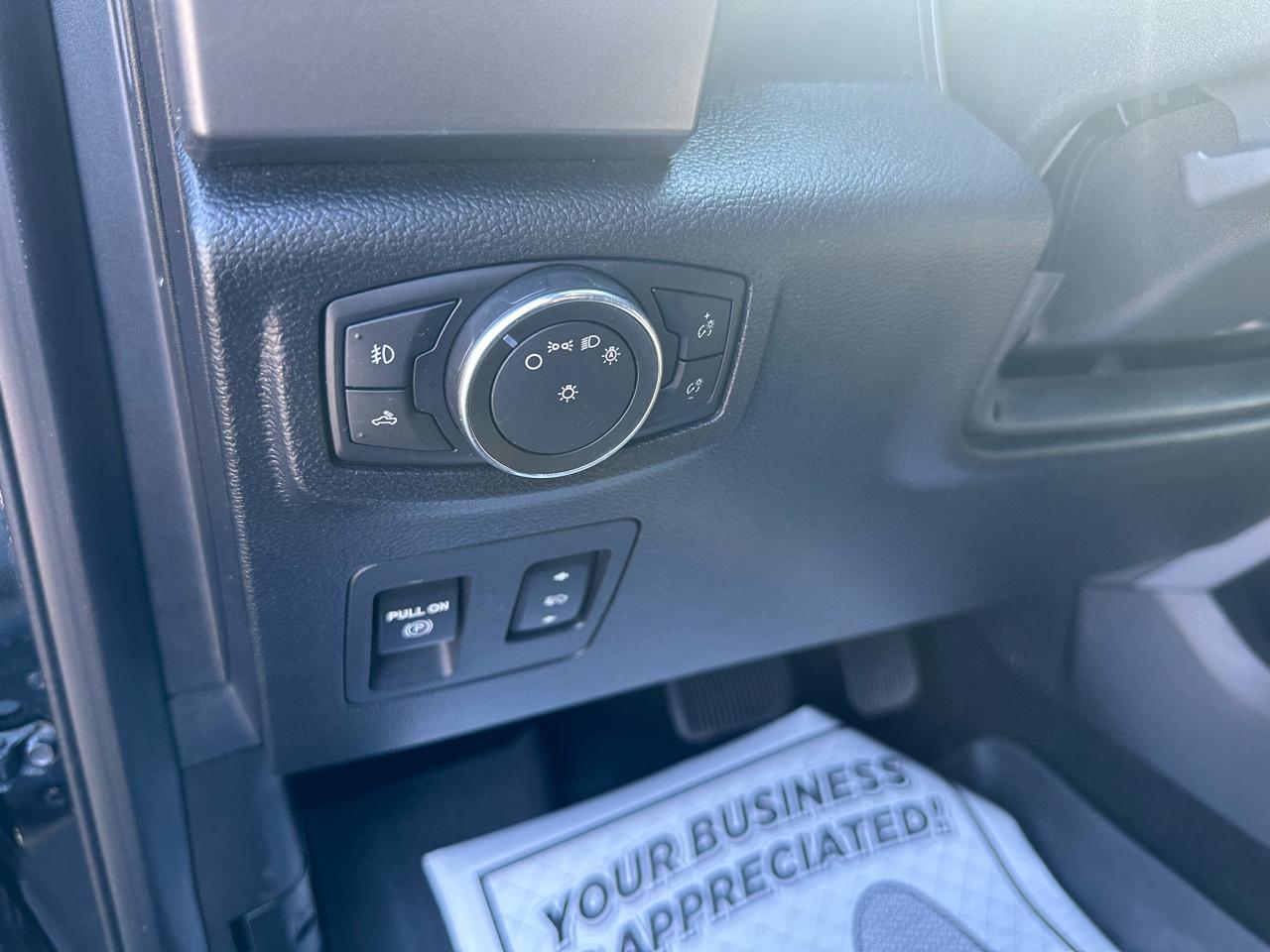 Ford F-150 4WD SuperCrew 145" XLT 2016