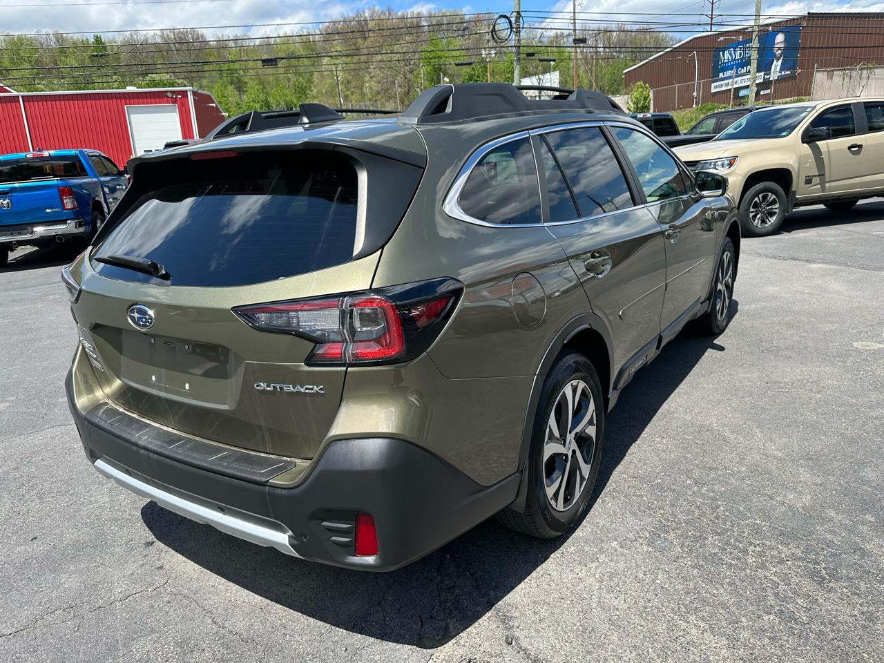 Subaru Outback Limited CVT 2021