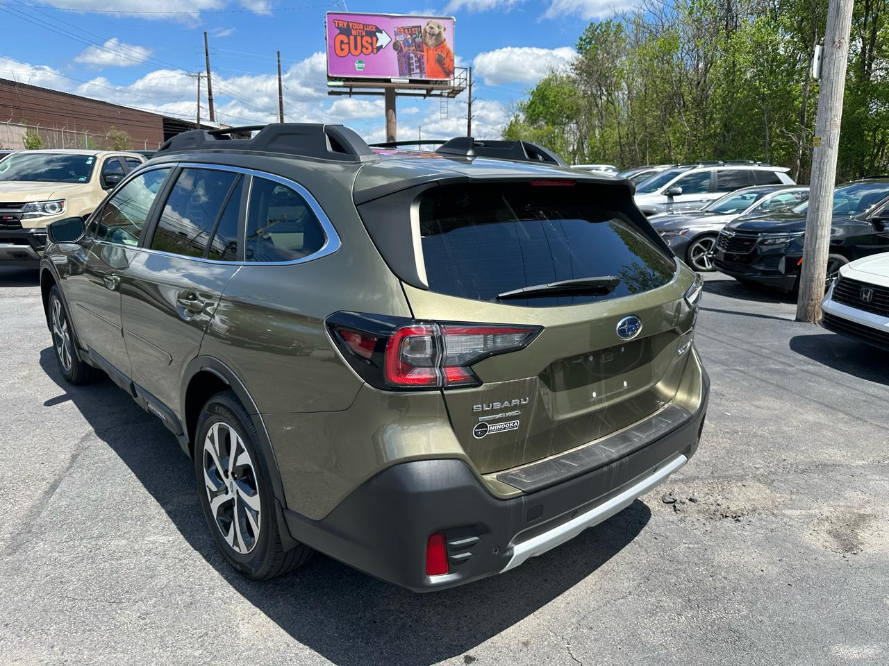 Subaru Outback Limited CVT 2021