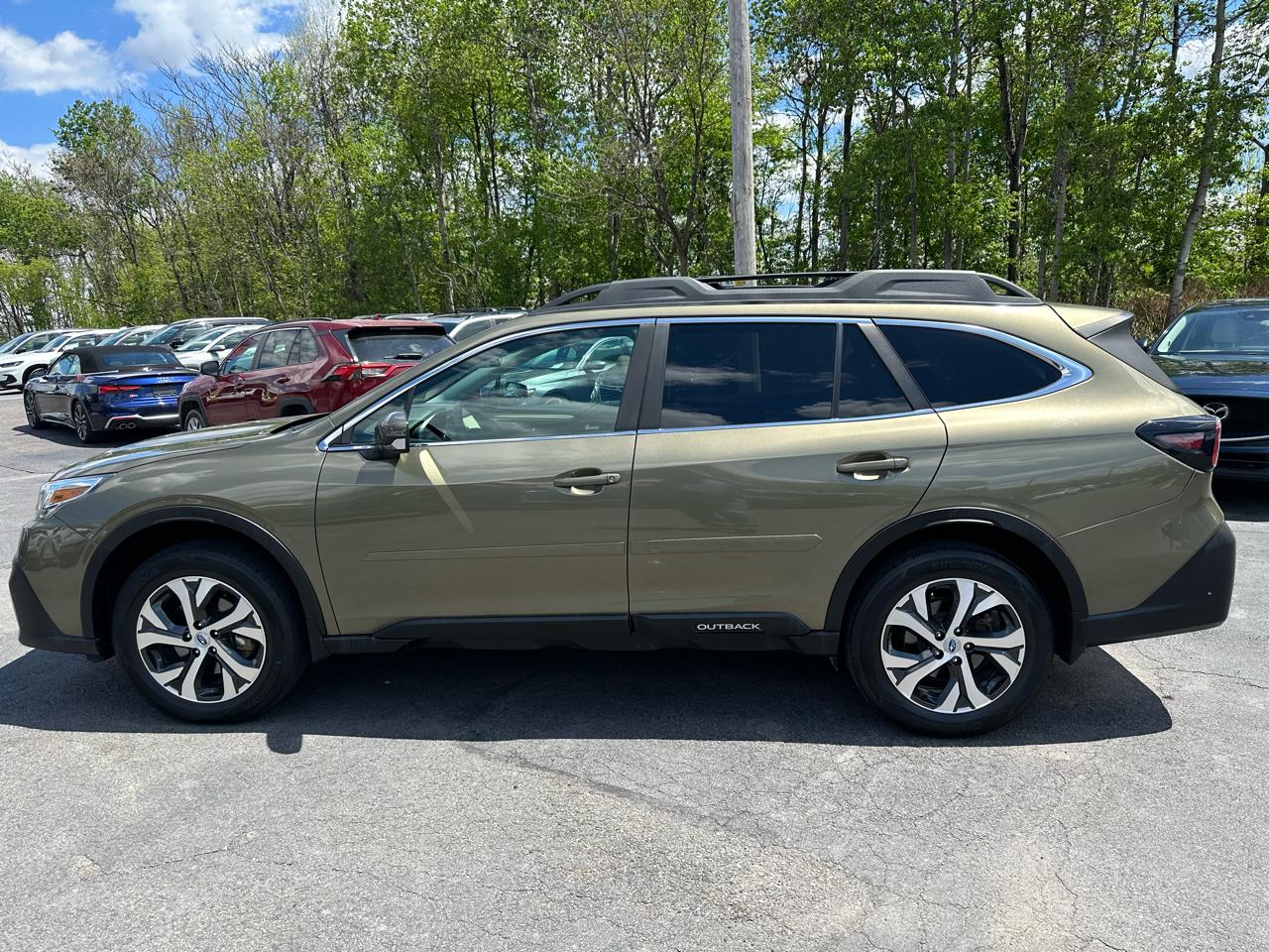Subaru Outback Limited CVT 2021