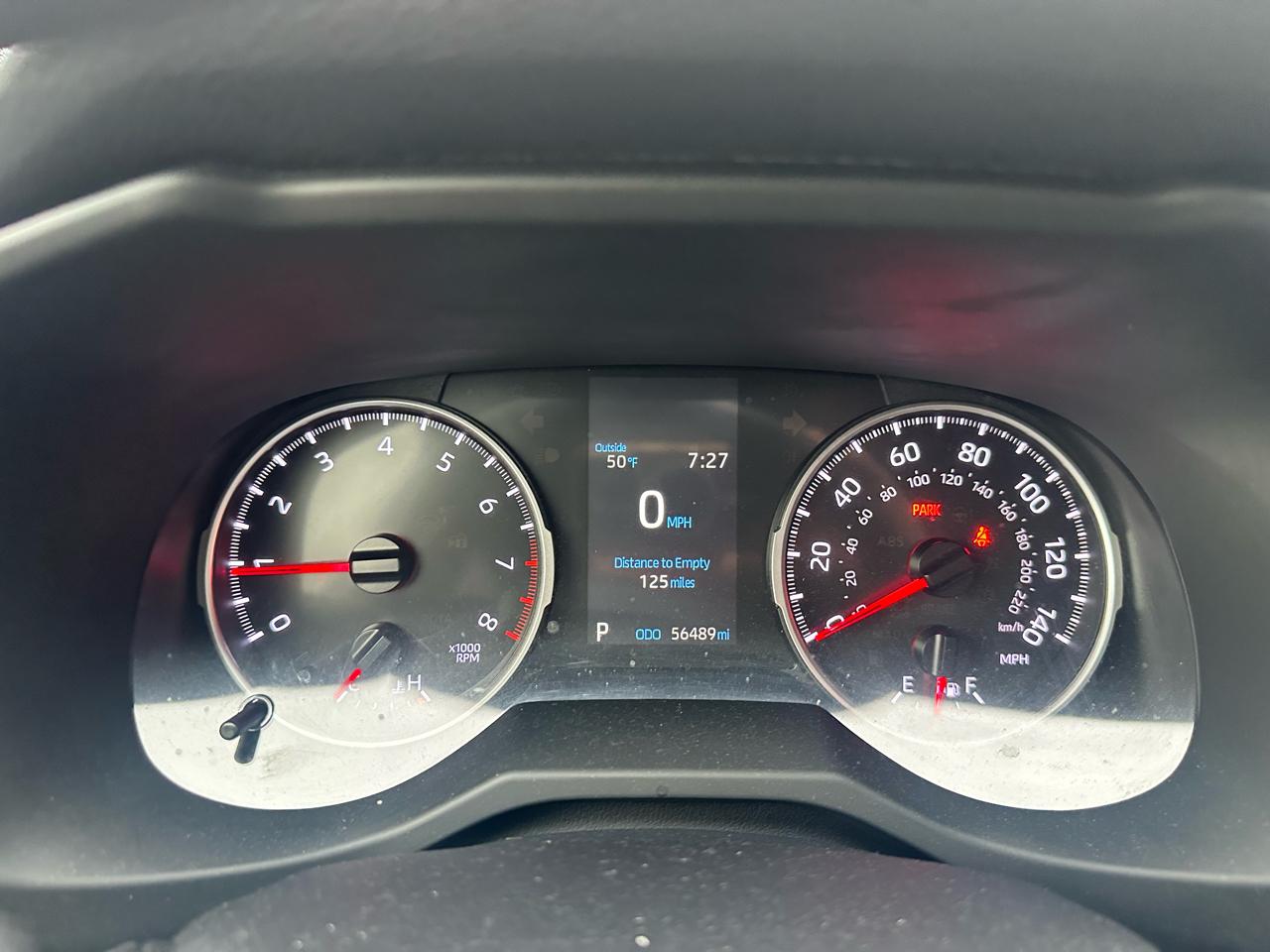 Toyota RAV4 LE FWD (Natl) 2020