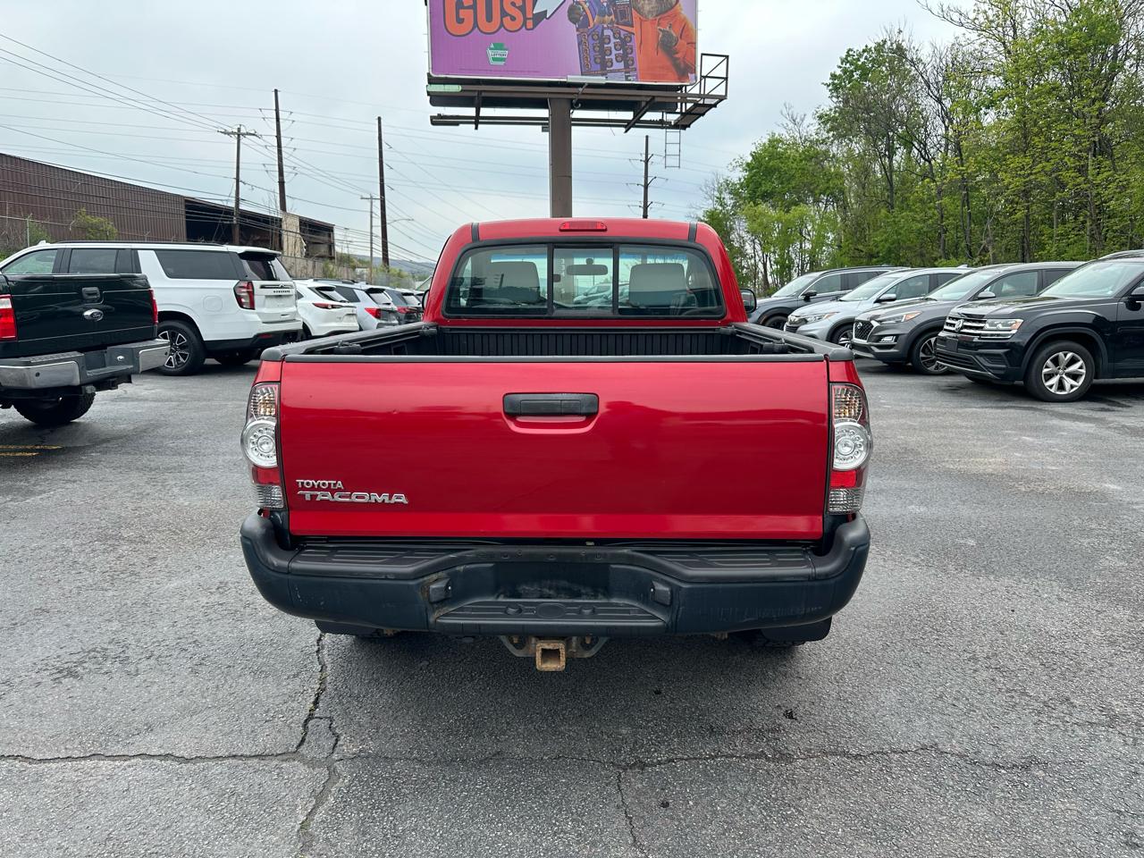 Toyota Tacoma 4WD Reg I4 MT (Natl) 2011