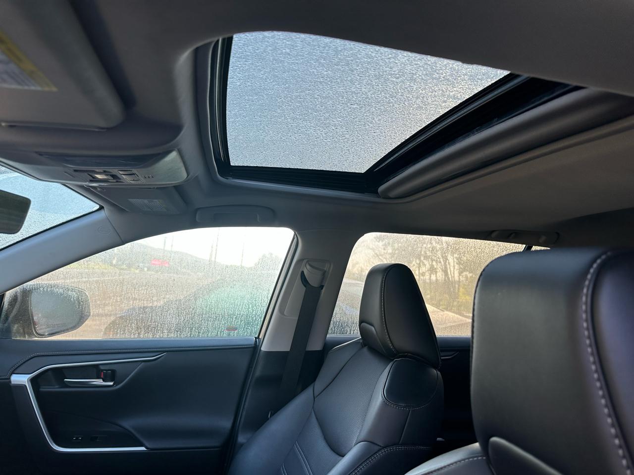 Toyota RAV4 Hybrid Limited AWD (Natl) 2021