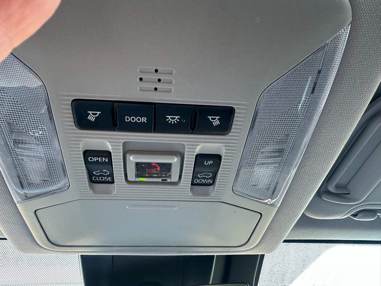 Toyota RAV4 Hybrid Limited AWD (Natl) 2021